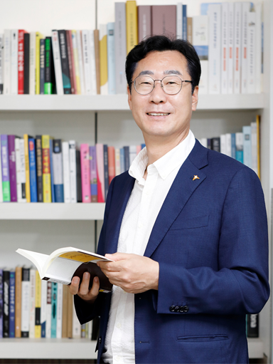 정명근 이사장 이미지